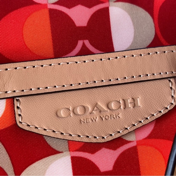 🎈🎉HP🎈🎉COACH SIGNATURE STRIPED VERMILLION DREAM C TOTE FABRIC w SILVER HARDWARE - Picture 4 of 13